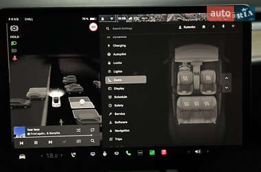 Седан Tesla Model 3 2021 в 
