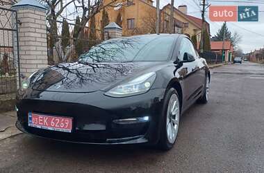 Седан Tesla Model 3 2022 в Луцьку