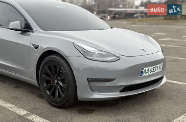 Седан Tesla Model 3 2022 в Києві
