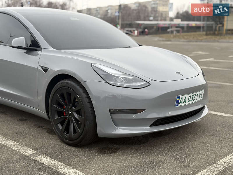Tesla Model 3 2022