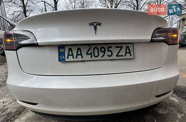 Седан Tesla Model 3 2019 в 