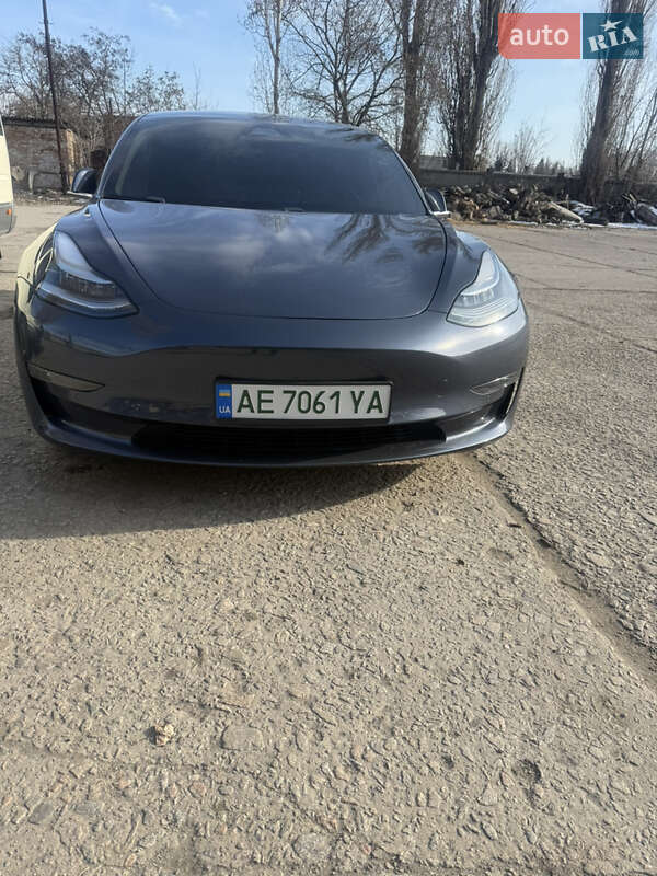 Седан Tesla Model 3 2020 в Днепре