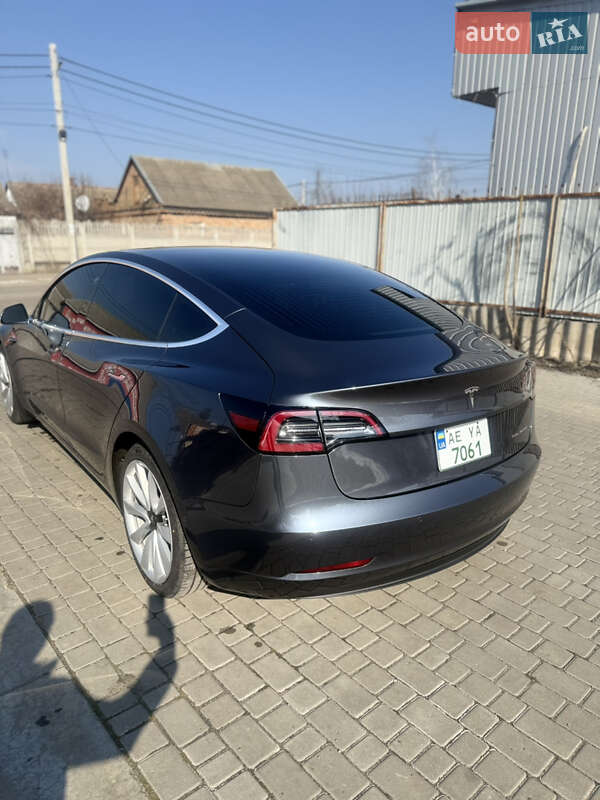Седан Tesla Model 3 2020 в Днепре