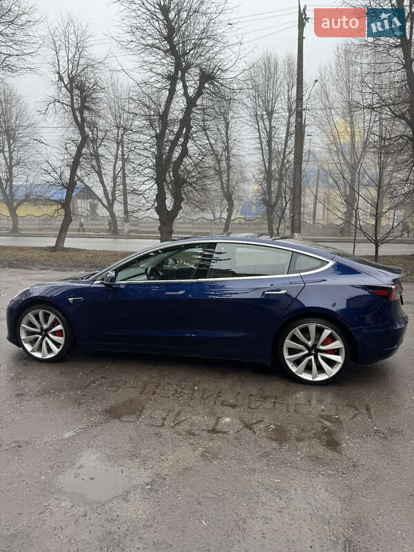 Седан Tesla Model 3 2018 в Хмельницком