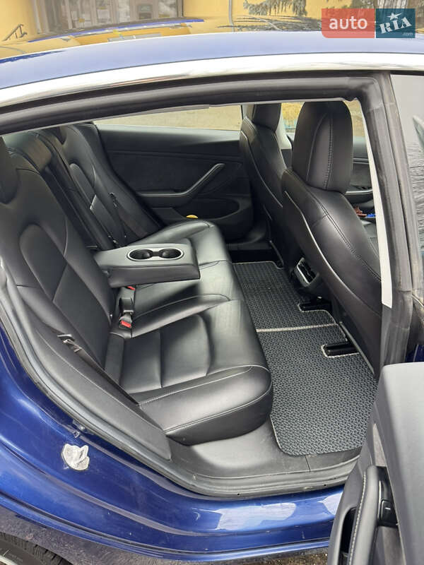 Седан Tesla Model 3 2018 в Хмельницком