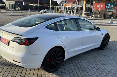 Седан Tesla Model 3 2019 в 