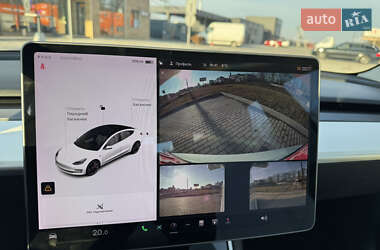 Седан Tesla Model 3 2019 в 