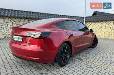 Седан Tesla Model 3 2021 в Львове