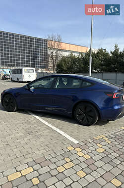 Седан Tesla Model 3 2024 в Луцьку