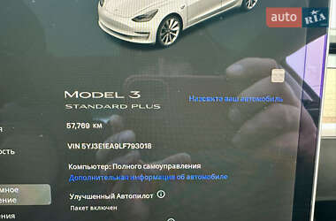 Седан Tesla Model 3 2020 в 