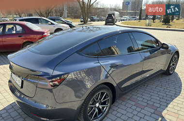 Седан Tesla Model 3 2018 в 