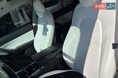 Седан Tesla Model 3 2018 в 