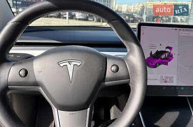 Седан Tesla Model 3 2020 в Киеве