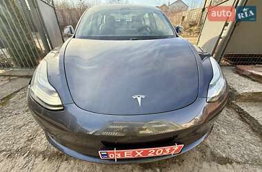 Седан Tesla Model 3 2019 в 