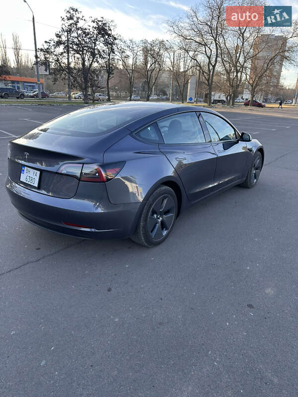 Седан Tesla Model 3 2023 в Одесі