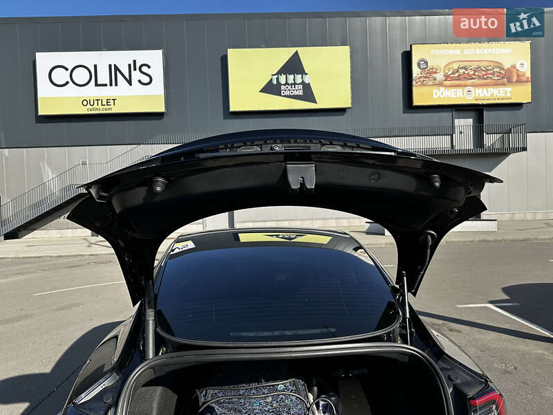 Седан Tesla Model 3 2021 в Києві