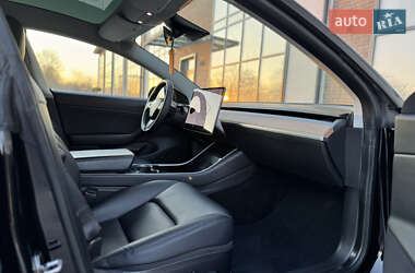 Седан Tesla Model 3 2019 в 