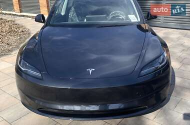 Седан Tesla Model 3 2024 в Києві