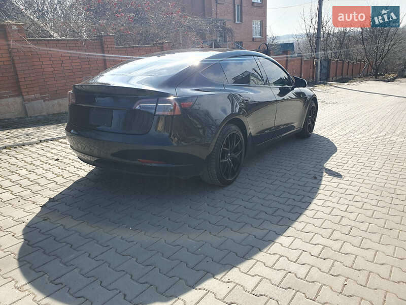 Седан Tesla Model 3 2020 в Хмельницькому