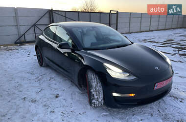 Седан Tesla Model 3 2021 в Здолбунове