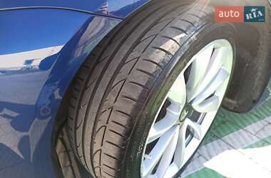 Седан Tesla Model 3 2019 в Львове