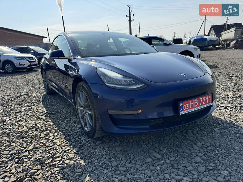 Tesla Model 3 2018