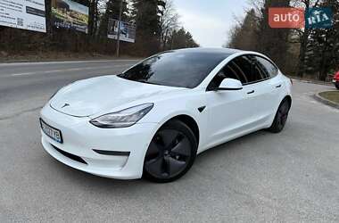 Седан Tesla Model 3 2019 в Трускавці