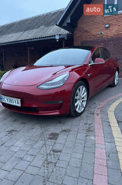 Седан Tesla Model 3 2019 в 