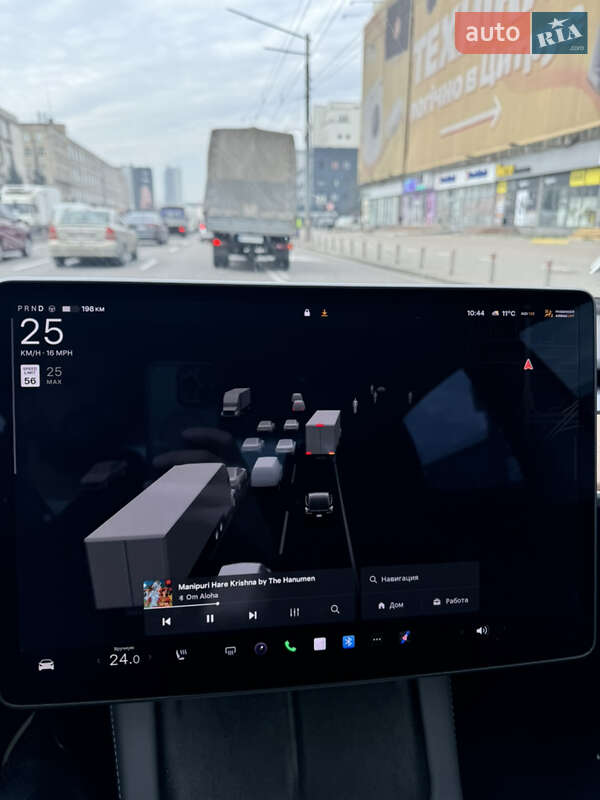 Седан Tesla Model 3 2018 в Киеве