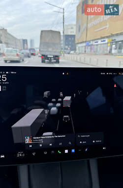 Седан Tesla Model 3 2018 в 