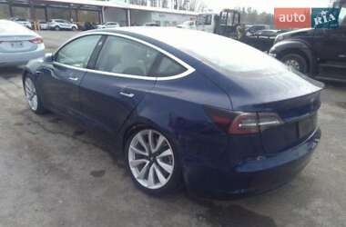 Седан Tesla Model 3 2019 в Черновцах
