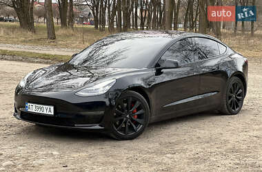 Седан Tesla Model 3 2019 в Калуші