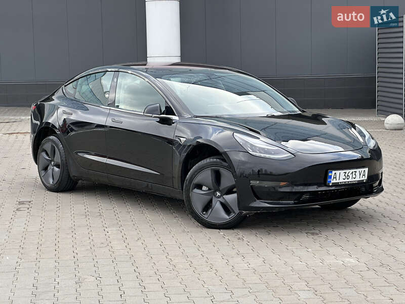 Седан Tesla Model 3 2019 в Києві