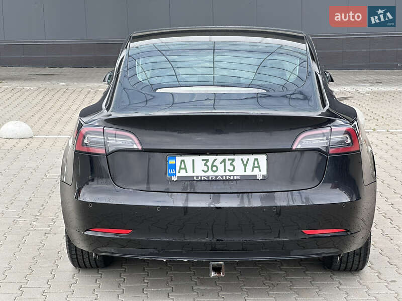 Седан Tesla Model 3 2019 в Києві