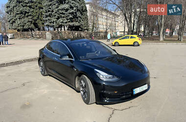 Седан Tesla Model 3 2020 в Полтаві