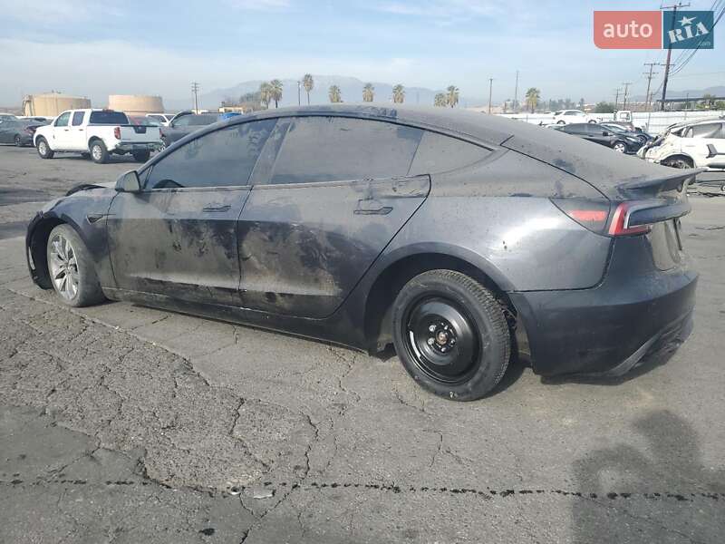 Седан Tesla Model 3 2024 в Києві