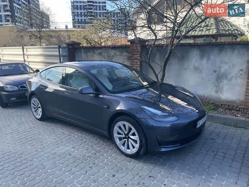 Tesla Model 3 2021