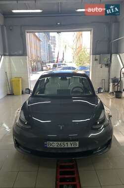 Седан Tesla Model 3 2021 в Львове