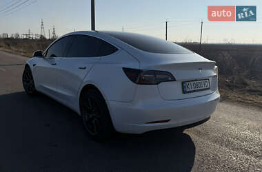 Седан Tesla Model 3 2020 в 