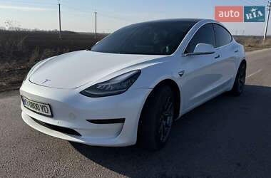 Седан Tesla Model 3 2020 в 