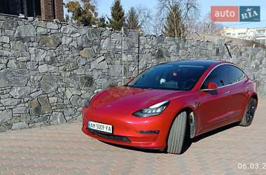 Седан Tesla Model 3 2018 в 