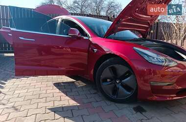 Седан Tesla Model 3 2018 в 