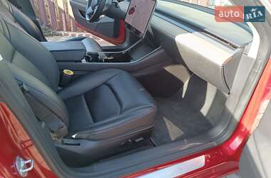 Седан Tesla Model 3 2018 в 