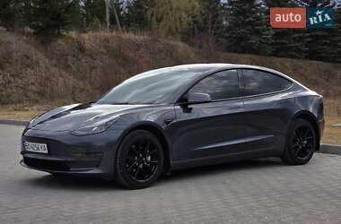 Седан Tesla Model 3 2022 в Тернополе