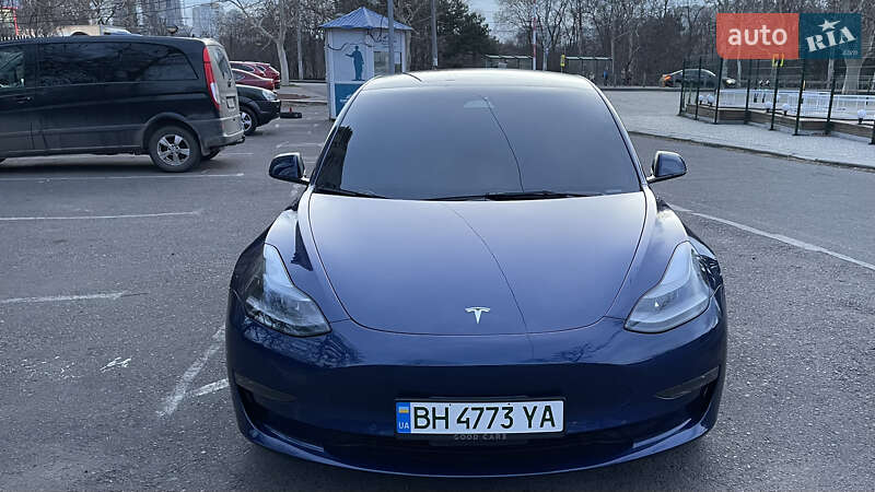 Седан Tesla Model 3 2022 в Одесі
