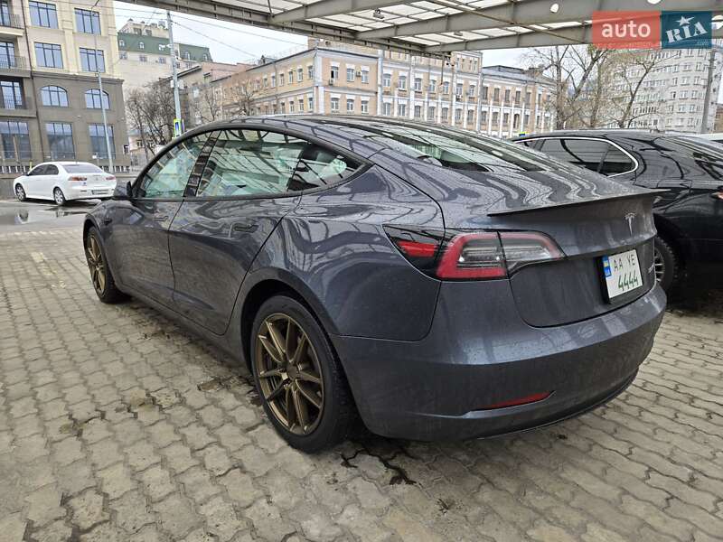 Седан Tesla Model 3 2021 в Киеве фото 7 Седан Tesla Model 3 2021 в Киеве