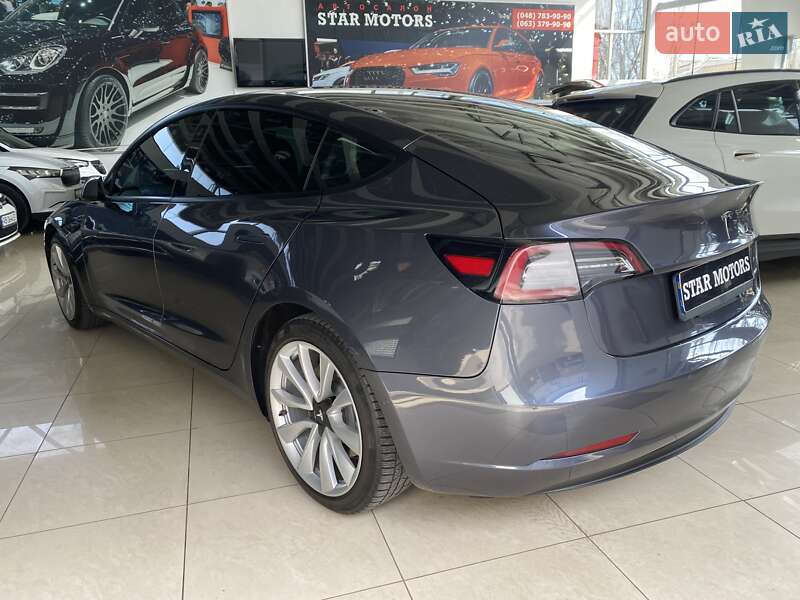 Седан Tesla Model 3 2022 в Одесі