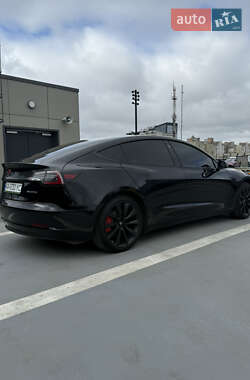 Седан Tesla Model 3 2019 в Києві