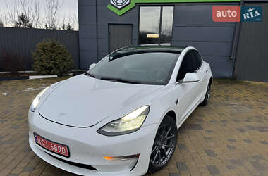 Седан Tesla Model 3 2019 в 