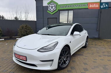 Седан Tesla Model 3 2019 в 